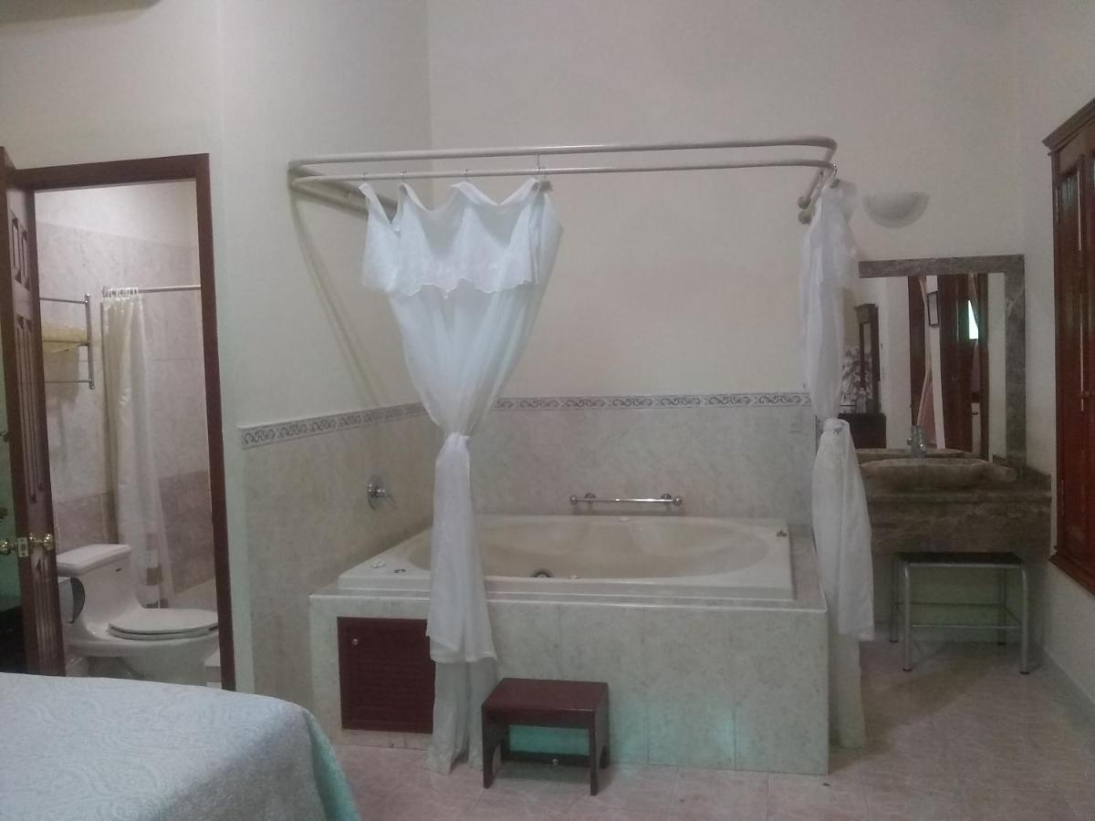 Hotel Casona Misiones Querétaro Kültér fotó
